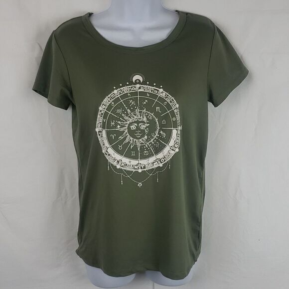 Streetwear Society Tops - Streetwear Society Green & White Horoscope T-Shirt